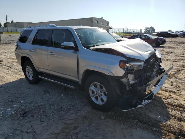 Photo 4 from auction – 2018 TOYOTA 4RUNNER SR with VIN JTEBU5JR2J5520630