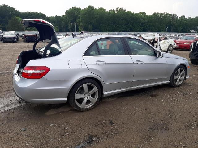 Photo 3 from auction – 2010 MERCEDES-BENZ E 350 with VIN WDDHF5GB9AA219658