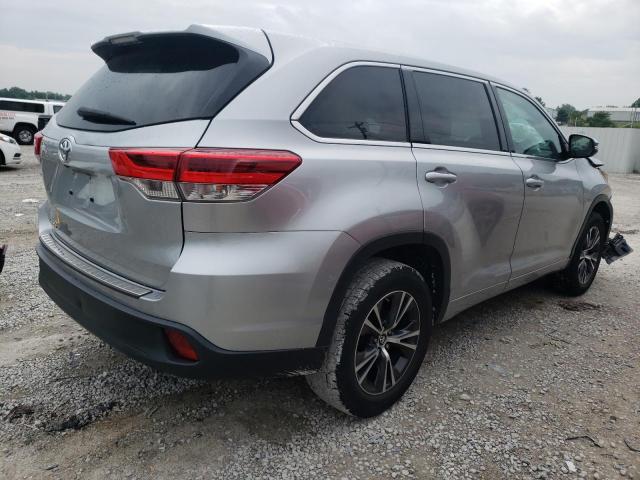 Photo 3 from auction – 2018 TOYOTA HIGHLANDER with VIN 5TDZARFH7JS041441