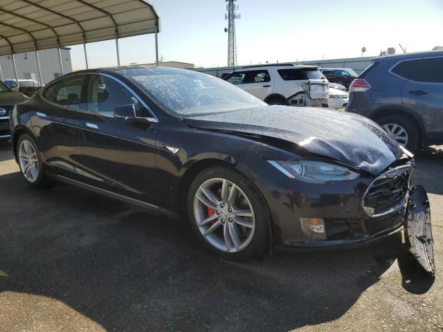 Photo 4 from auction – 2014 TESLA MODEL S with VIN 5YJSA1H19EFP36825