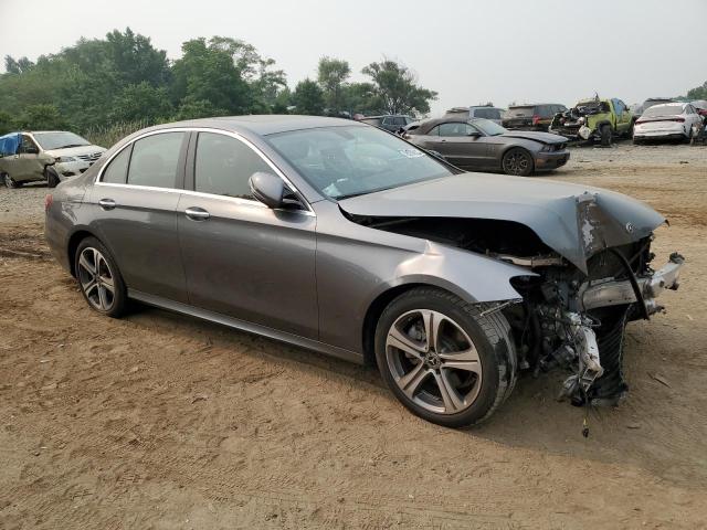 Photo 4 from auction – 2018 MERCEDES-BENZ E 300 with VIN WDDZF4JB7JA338526