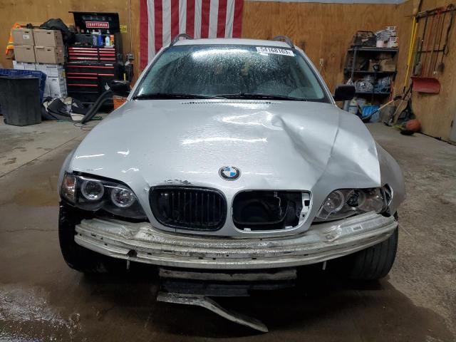 Photo 5 from auction – 2002 BMW 325 XIT with VIN WBAEP33472PF00653