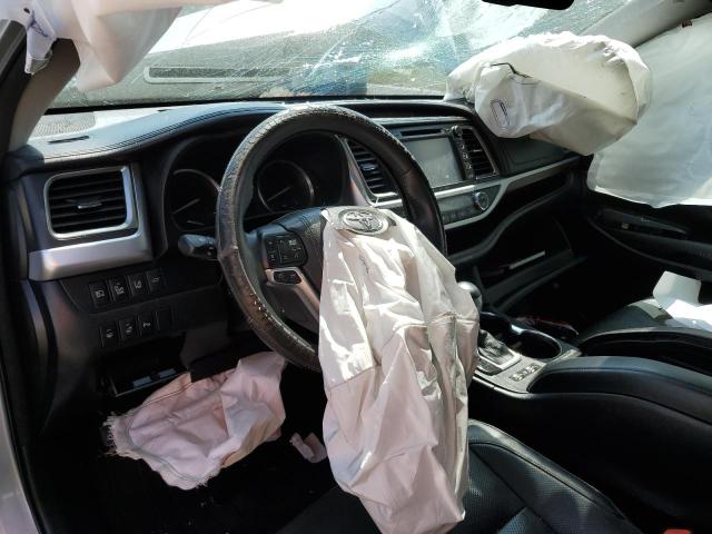 Photo 8 from auction – 2016 TOYOTA HIGHLANDER with VIN 5TDDKRFH2GS275180