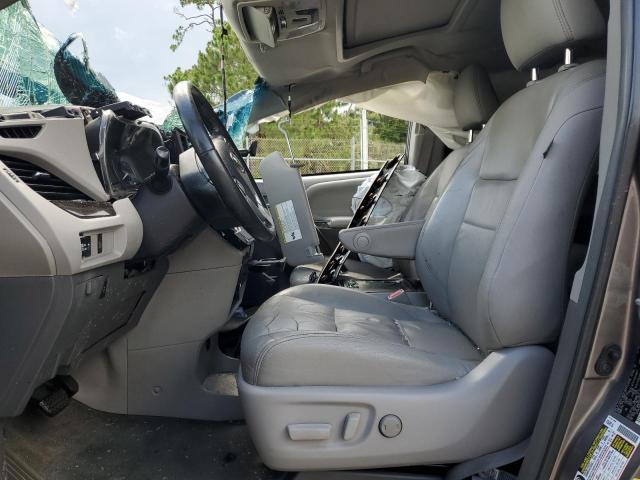 Photo 7 from auction – 2016 TOYOTA SIENNA XLE with VIN 5TDYK3DC0GS720375