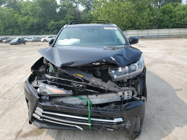 Photo 5 from auction – 2017 TOYOTA HIGHLANDER with VIN 5TDDZRFH7HS443330