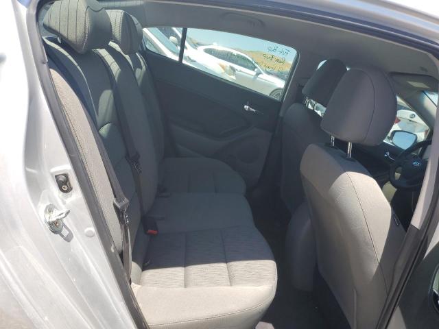 Photo 10 from auction – 2016 KIA FORTE LX with VIN KNAFK4A65G5565143