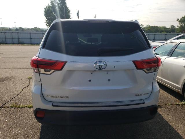 Photo 6 from auction – 2017 TOYOTA HIGHLANDER with VIN 5TDJZRFH2HS372699