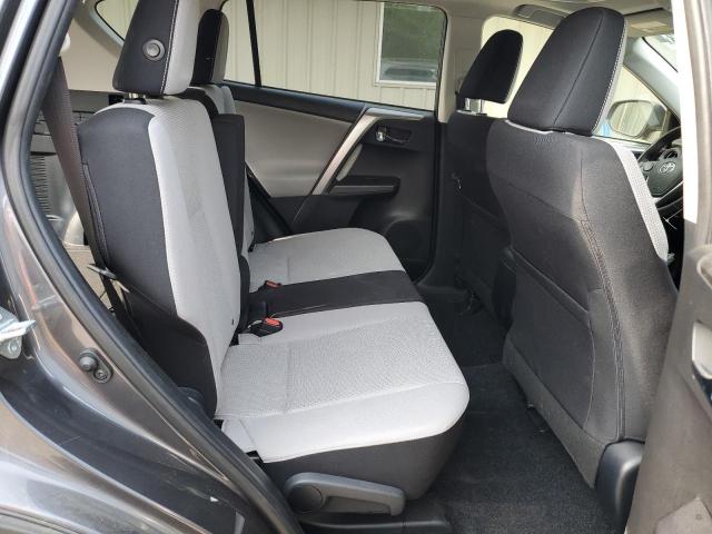 Photo 11 from auction – 2018 TOYOTA RAV4 with VIN JTMRFREV5JD249015