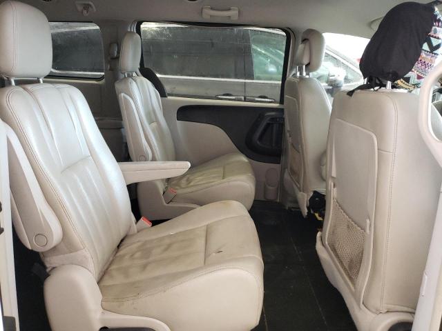 Photo 11 from auction – 2013 CHRYSLER TOWN & COU with VIN 2C4RC1BG3DR526648