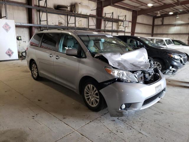 Photo 4 from auction – 2015 TOYOTA SIENNA with VIN 5TDYK3DCXFS680918