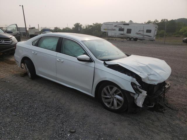 Photo 4 from auction – 2018 VOLKSWAGEN PASSAT SE with VIN 1VWBA7A32JC009481