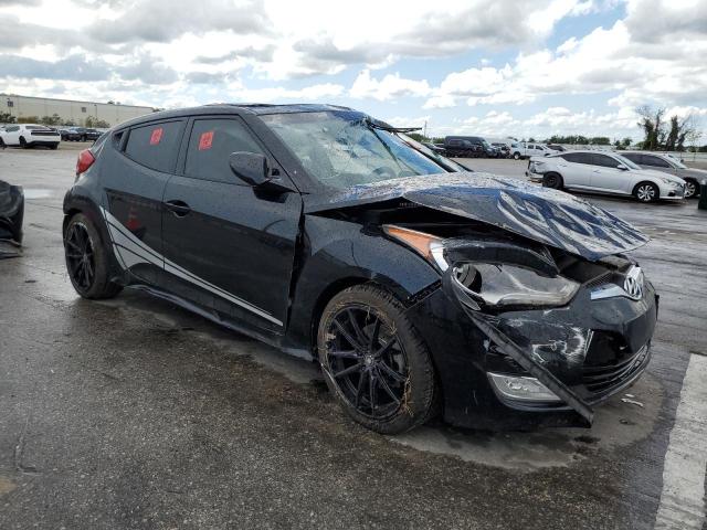 Foto 4 de la subasta – 2016 HYUNDAI VELOSTER con VIN KMHTC6AD3GU254535