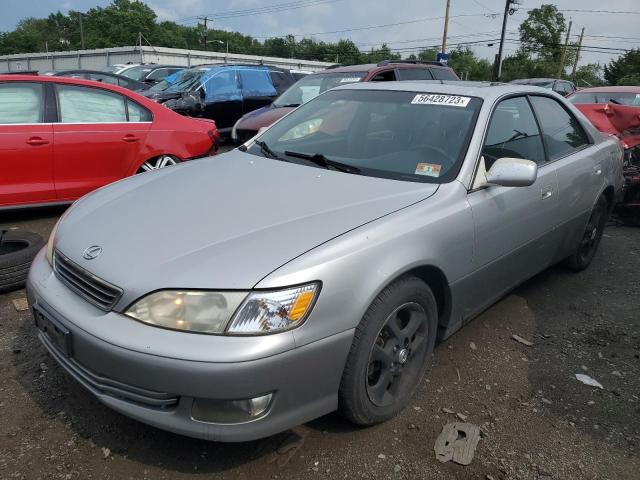 LEXUS ES 300 2000 with VIN JT8BF28G4Y5087998 - Photo from auction