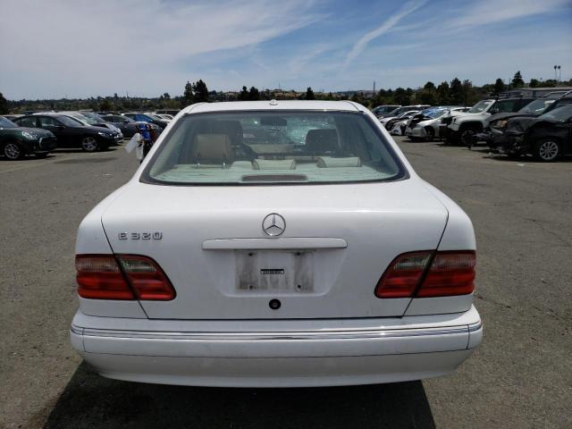 Photo 6 from auction – 2000 MERCEDES-BENZ E 320 with VIN WDBJF65J4YB087889
