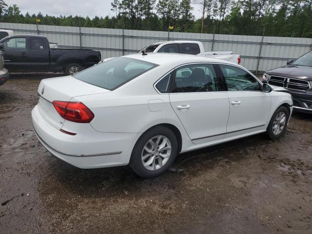 Photo 3 from auction – 2016 VOLKSWAGEN PASSAT S with VIN 1VWAT7A32GC026313