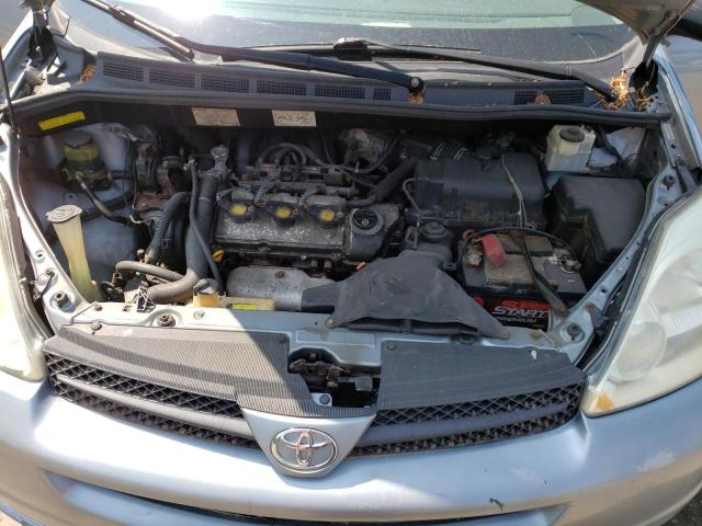 Photo 12 from auction – 2004 TOYOTA SIENNA CE with VIN 5TDZA23C14S137473