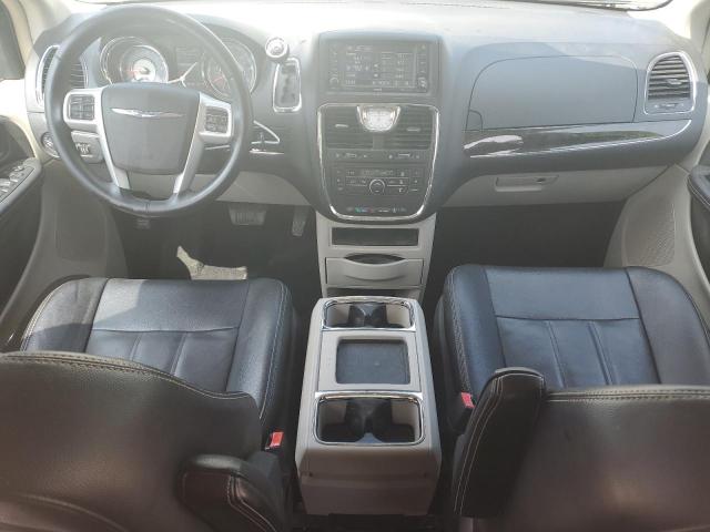 Photo 8 from auction – 2014 CHRYSLER TOWN & COU with VIN 2C4RC1BG8ER448711