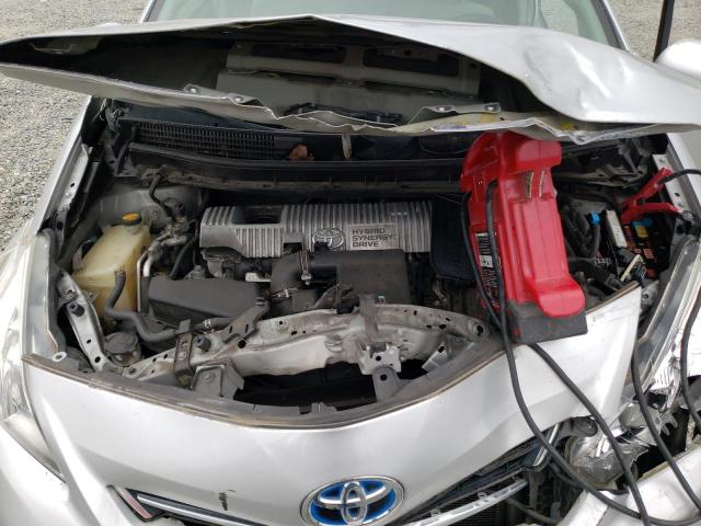 Photo 11 from auction – 2013 TOYOTA PRIUS V with VIN JTDZN3EU4D3240856