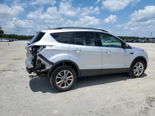Photo 3 from auction – 2017 FORD ESCAPE SE with VIN 1FMCU0GD1HUD81819