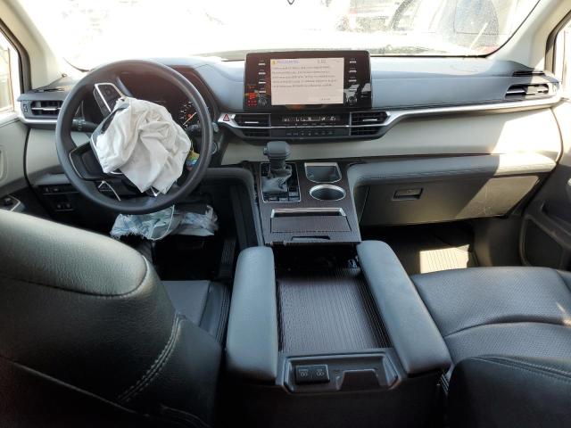 Photo 8 from auction – 2021 TOYOTA SIENNA LE with VIN 5TDKRKEC9MS032588