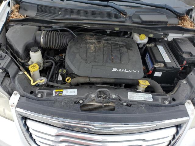 Photo 12 from auction – 2014 CHRYSLER TOWN & COU with VIN 2C4RC1GG1ER119227