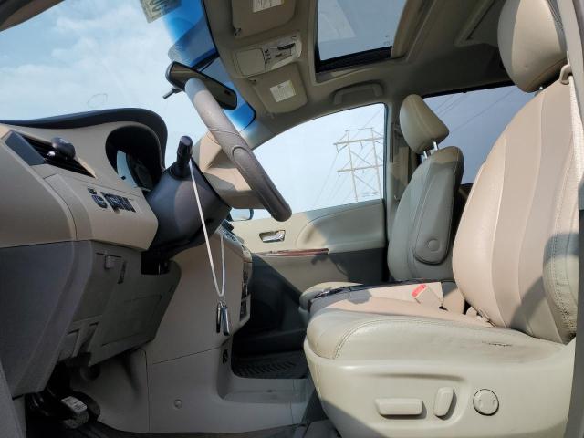 Photo 7 from auction – 2014 TOYOTA SIENNA XLE with VIN 5TDDK3DC3ES079282