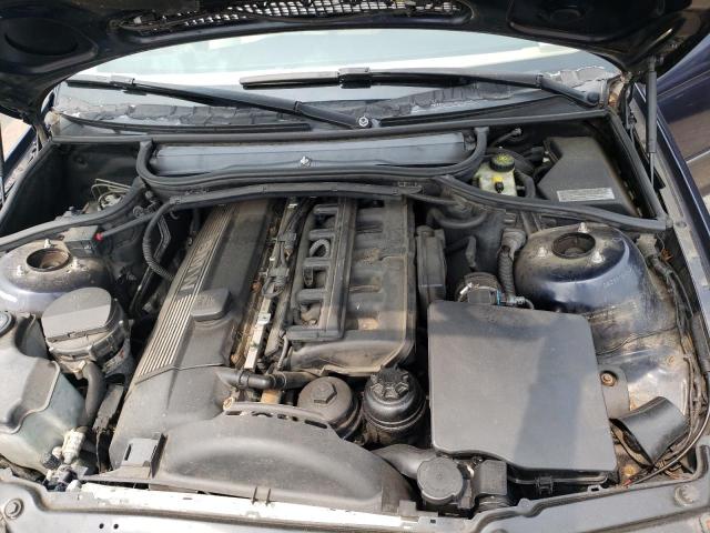 Photo 11 from auction – 2003 BMW 325 XI with VIN WBAEU33473PM58153