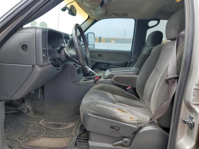 Photo 7 from auction – 2003 CHEVROLET SILVERADO with VIN 1GCHC23153F103054