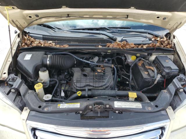 Photo 12 from auction – 2011 CHRYSLER TOWN & COU with VIN 2A4RR8DG0BR716600