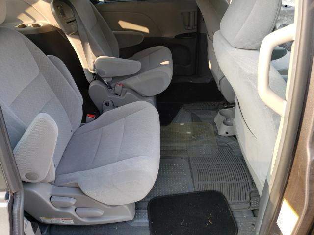 Photo 11 from auction – 2015 TOYOTA SIENNA LE with VIN 5TDKK3DC9FS688076