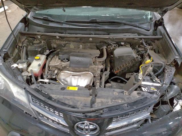 Photo 12 from auction – 2015 TOYOTA RAV4 XLE with VIN 2T3RFREV8FW326230