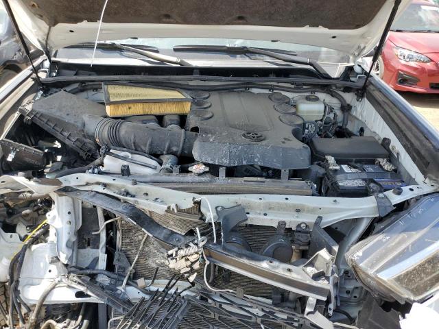Photo 12 from auction – 2019 TOYOTA 4RUNNER TR with VIN JTEBU5JRXK5646607