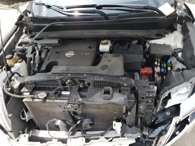 Фото 12 с аукциона – 2015 NISSAN PATHFINDER с VIN 5N1AR2MM2FC708708