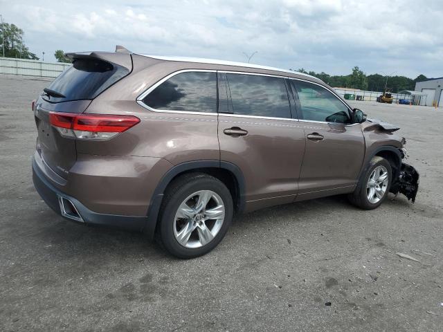 Photo 3 from auction – 2019 TOYOTA HIGHLANDER with VIN 5TDDZRFH7KS979122
