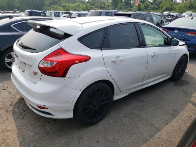 Photo 3 from auction – 2013 FORD FOCUS ST with VIN 1FADP3L9XDL383948