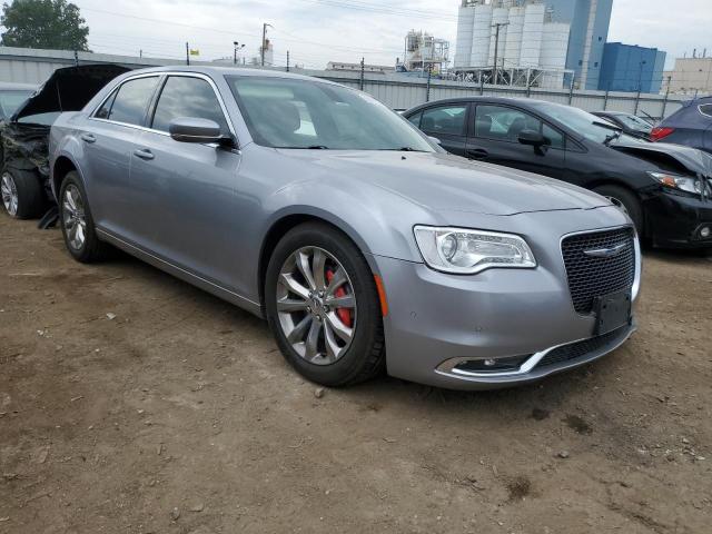 Photo 4 from auction – 2017 CHRYSLER 300 LIMITE with VIN 2C3CCARG4HH637544