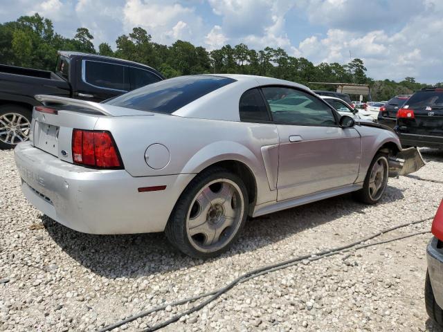 Photo 3 from auction – 2000 FORD MUSTANG with VIN 1FAFP4047YF165378