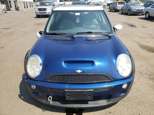 Photo 5 from auction – 2004 MINI COOPER S with VIN WMWRE334X4TD87170
