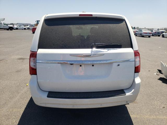 Photo 6 from auction – 2015 CHRYSLER TOWN & COU with VIN 2C4RC1HG5FR571908