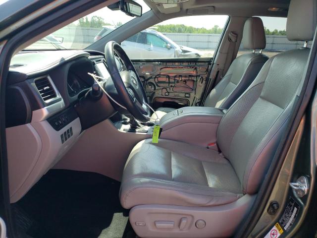 Photo 7 from auction – 2015 TOYOTA HIGHLANDER with VIN 5TDDCRFHXFS010356