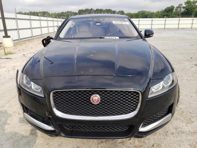 Photo 5 from auction – 2017 JAGUAR XF PREMIUM with VIN SAJBD4BV5HCY36136
