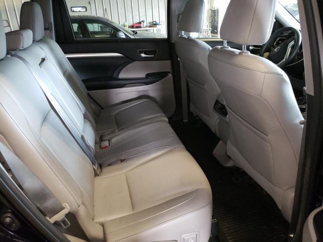Photo 11 from auction – 2016 TOYOTA HIGHLANDER with VIN 5TDJKRFH8GS249847
