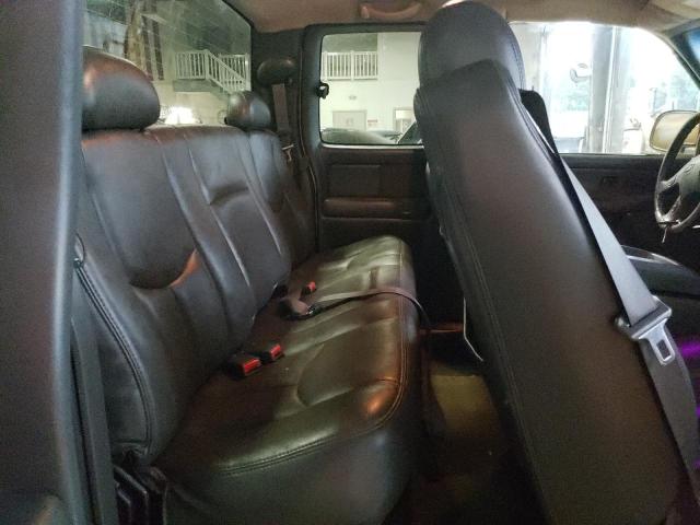 Фото 10 с аукциона – 2003 CHEVROLET SILVERADO с VIN 1GCEK19T33E372006