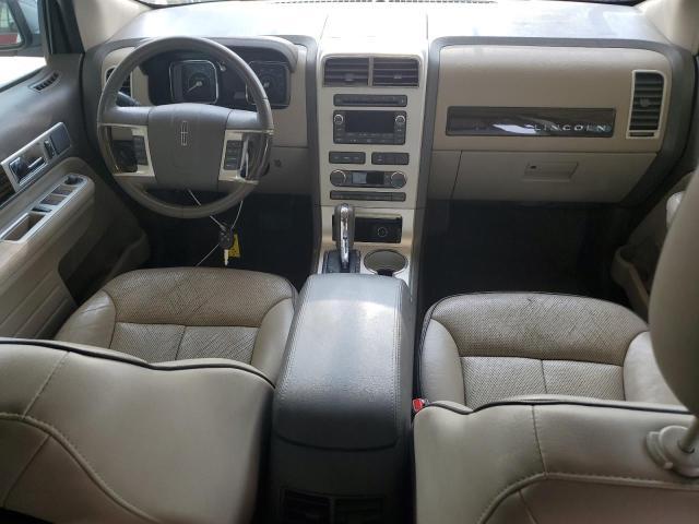 Photo 8 from auction – 2009 LINCOLN MKX with VIN 2LMDU88C99BJ07935