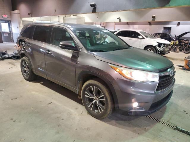 Photo 4 from auction – 2016 TOYOTA HIGHLANDER with VIN 5TDJKRFH7GS251363