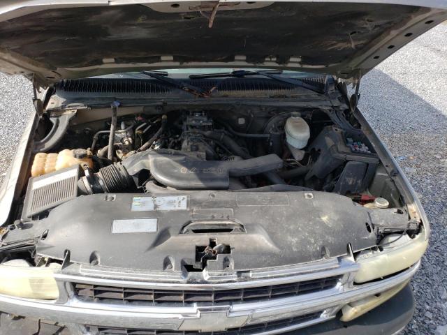 Photo 12 from auction – 2003 CHEVROLET SUBURBAN K with VIN 3GNFK16T03G290971