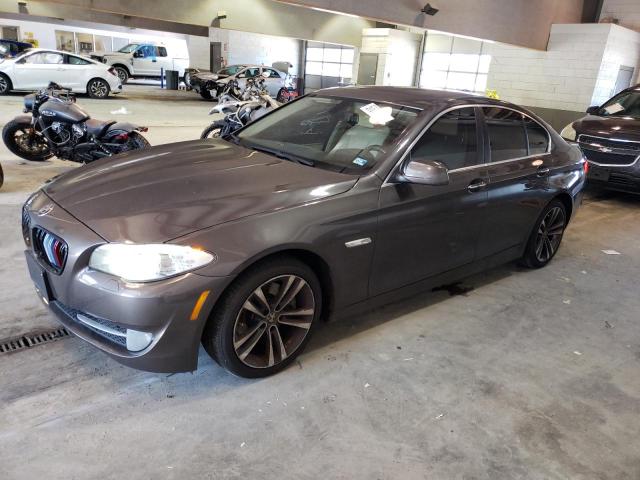 BMW 528 I 2013 with VIN WBAXG5C57DDY30856 - Photo from auction