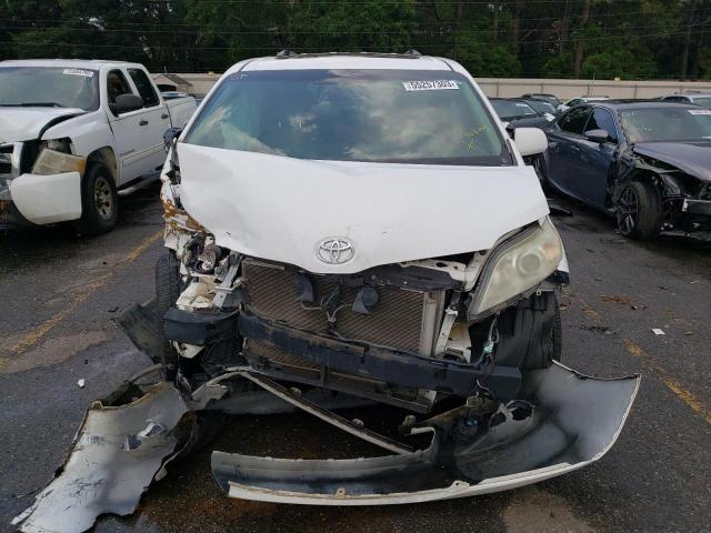 Photo 5 from auction – 2011 TOYOTA SIENNA XLE with VIN 5TDYK3DC2BS166829