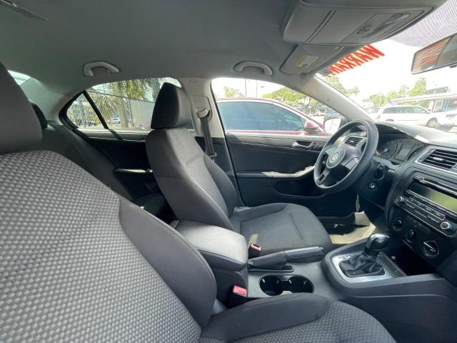 Photo 5 from auction – 2014 VOLKSWAGEN JETTA BASE with VIN 3VW2K7AJ6EM414906