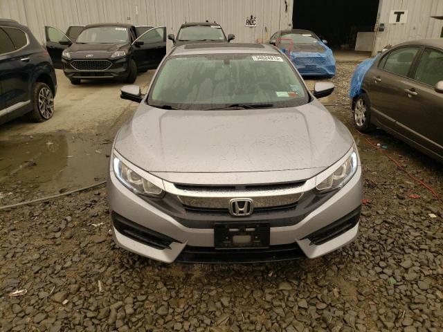 Foto 5 de la subasta – 2017 HONDA CIVIC EX con VIN 19XFC2F71HE204844